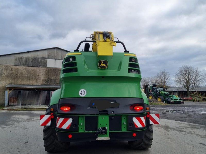 John Deere 8300 mit Pickup und Kemper 360