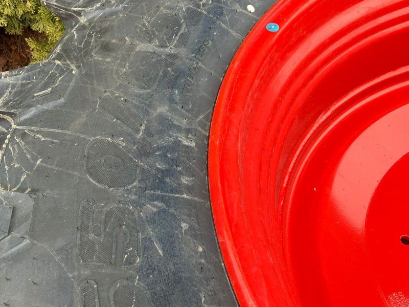 Trelleborg 540/65 R28 + 650/65 R38