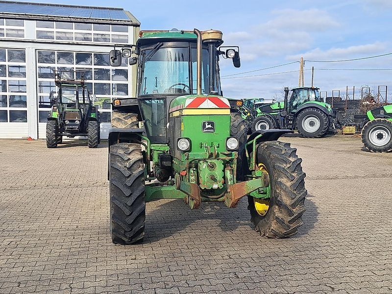 John Deere 3350 SG2
