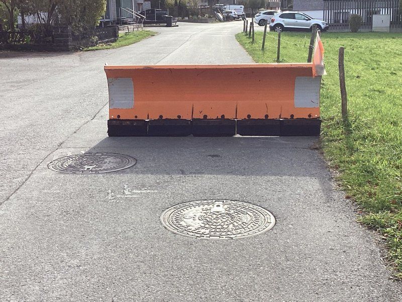 KIF- 240 Federklappen