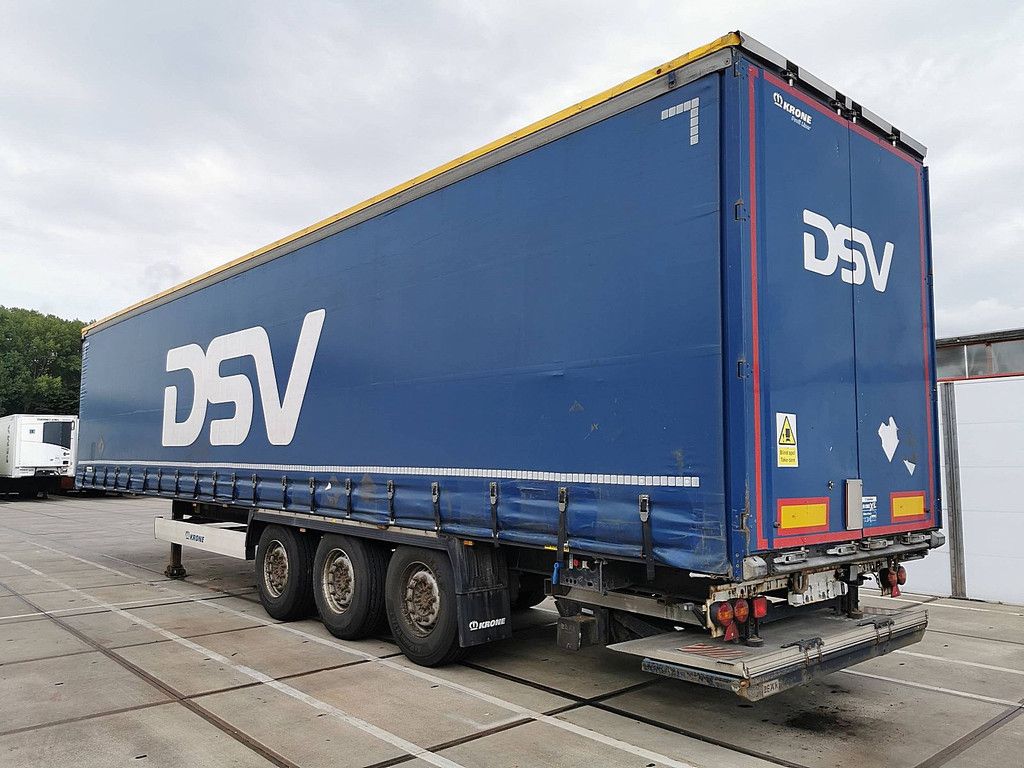 KRONE SDP 02 bär 2 tons taillift