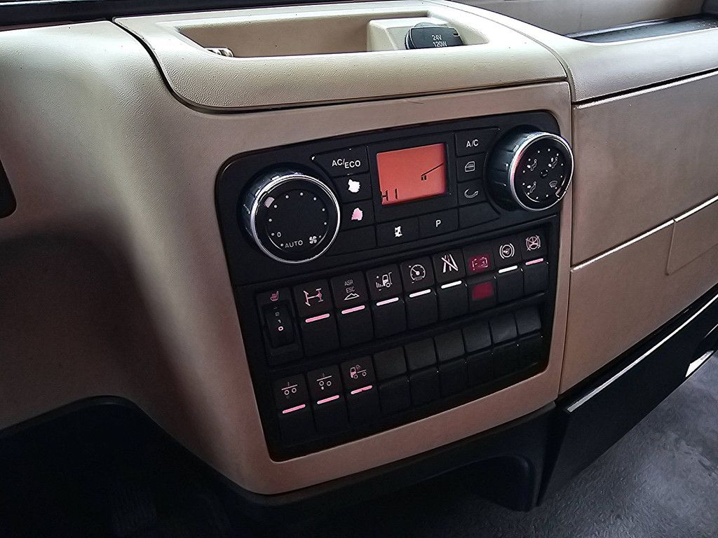 M.A.N. 18.500 TGX xlx skirts retarder