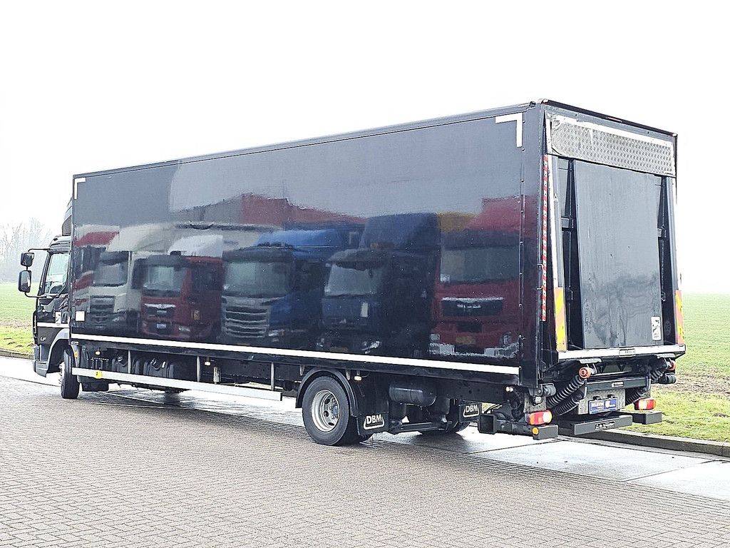 DAF LF 230 bakwagen laadklep!