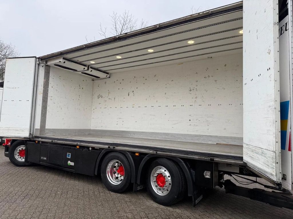 Scania 590S V8 NGS 6X2 SIDE DOORS COMBI, THERMO KING UT1200, FULL AIR