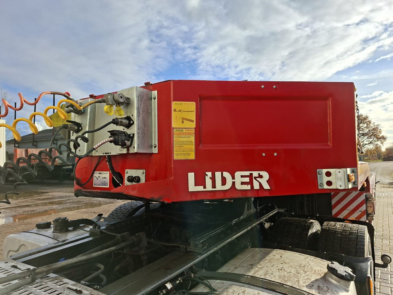 Oplegger / trailer, 3-as, gebruikt, met APK met oprijplaten