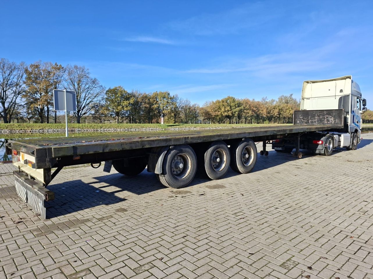 Oplegger / trailer, 3-as, gebruikt, met APK