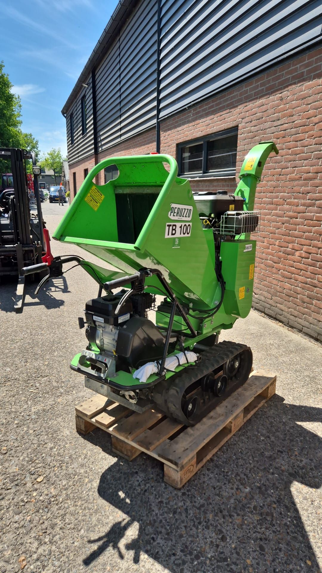 Peruzzo houtversnipperaar/rupsversnipperaar TB100