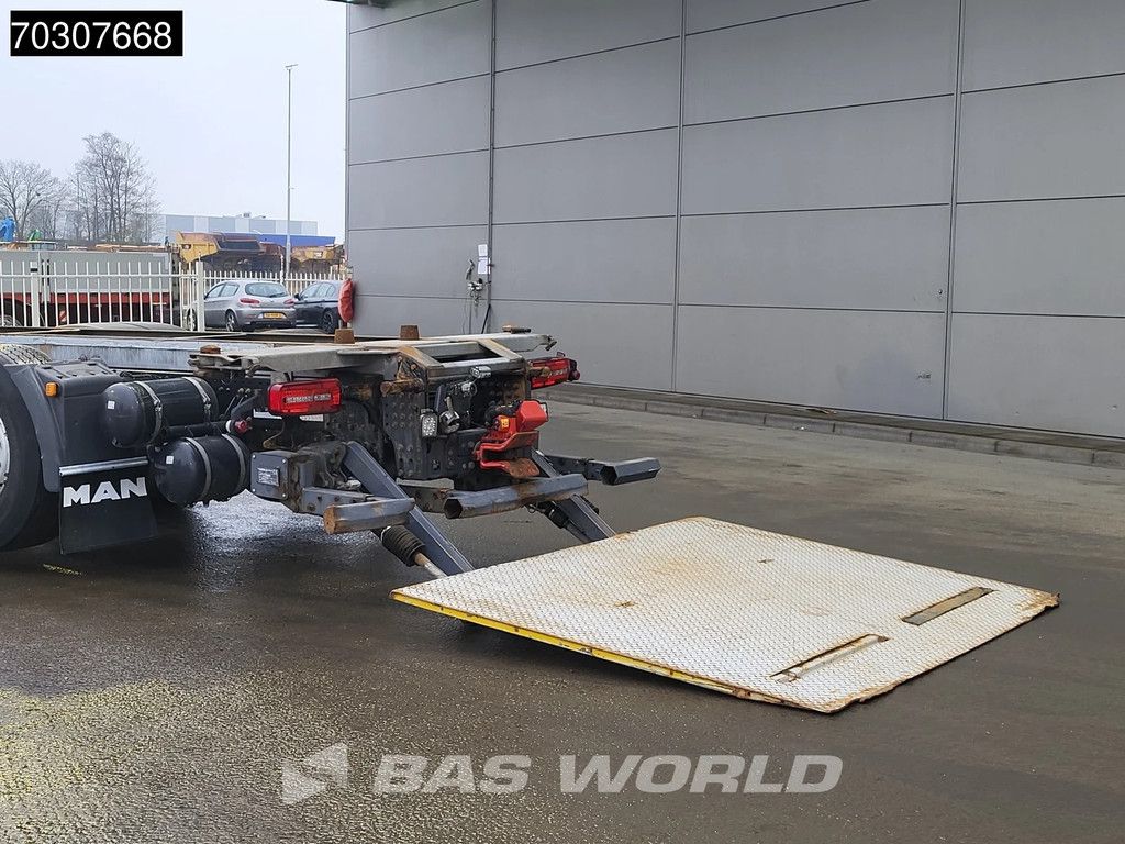 MAN TGX TGX 26.500 6X2 BDF Full Air suspension Lift-Axle 2000kg Ladebordwand Automatic Euro 6