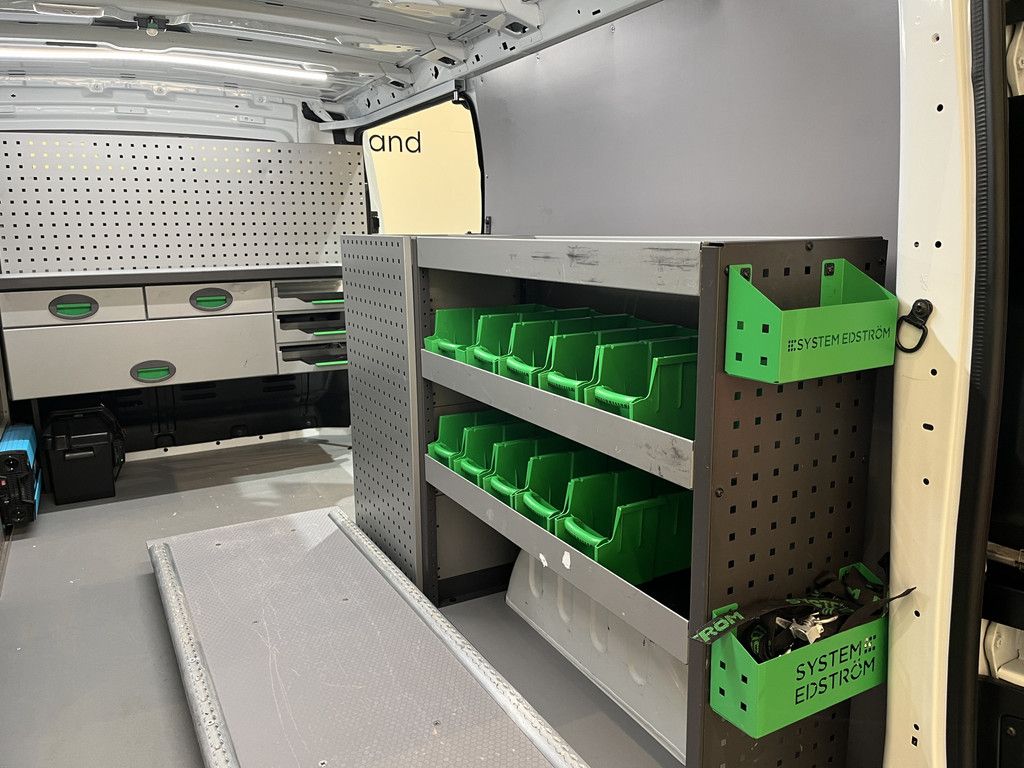 Renault Trafic 2.0 150 PK L2H1 Advance Automaat Servicebus / Inrichting / Euro 6 / Airco / Schuifdeur L + R / 220V. / CarPlay / Camera / LED / Navigatie / Cruise Control / 78.300 KM !!