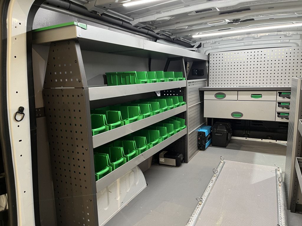 Renault Trafic 2.0 Blue dC1 150 EDC T30 L2H1 Advance Servicebus / Inrichting / Euro 6 / Airco / Schuifdeur L + R / 220V. / CarPlay / Camera / LED / Navigatie / Cruise Control / 66.300 KM !!