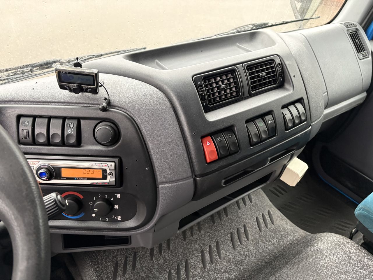 DAF LF 55.220 28 TON TREKKER