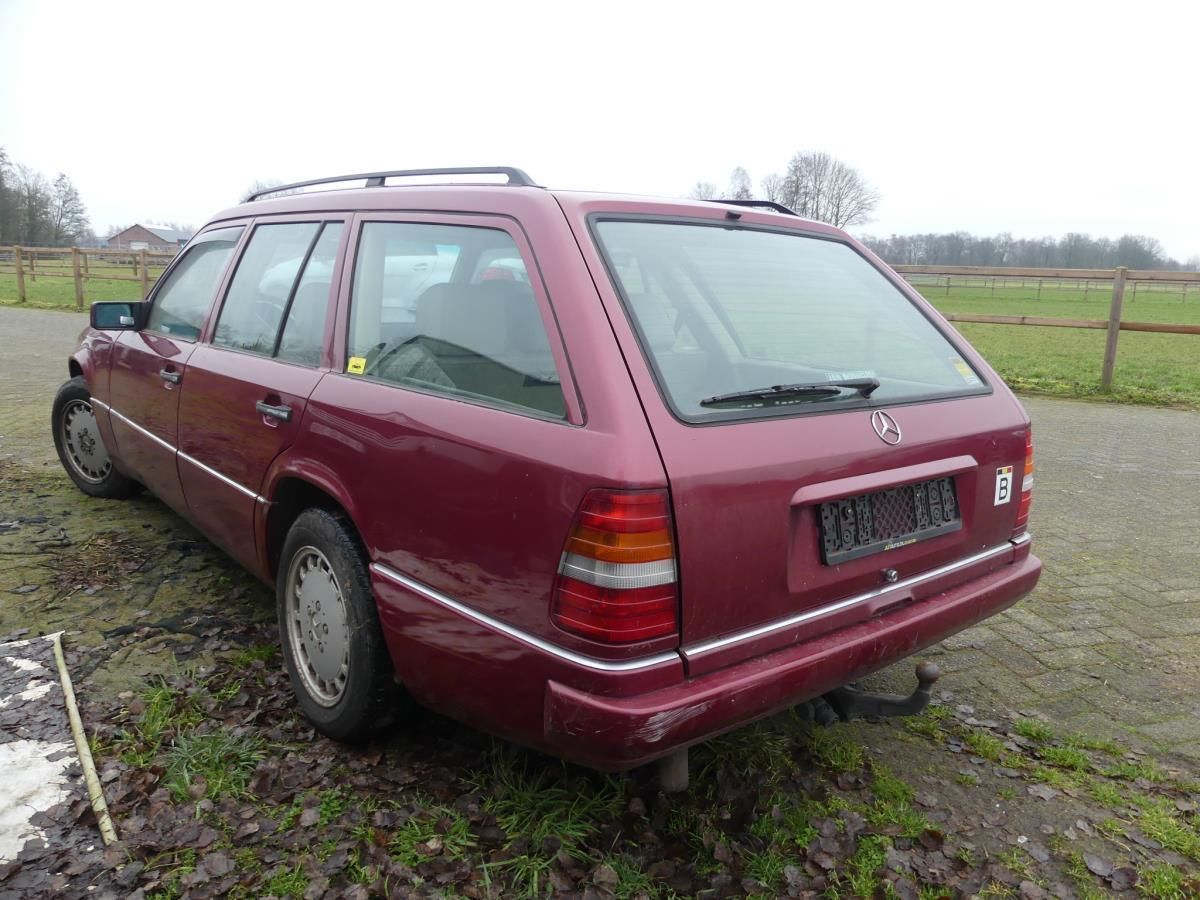 Mercedes Benz 300 TDT