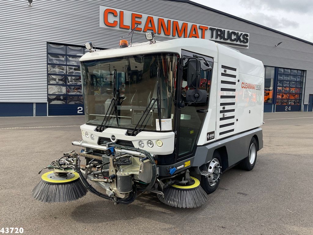 Ravo 540 STH Euro 6 with 3-rd brush