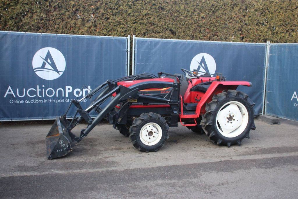 Yanmar FF245 Diesel-Kleintraktor mit Frontlader