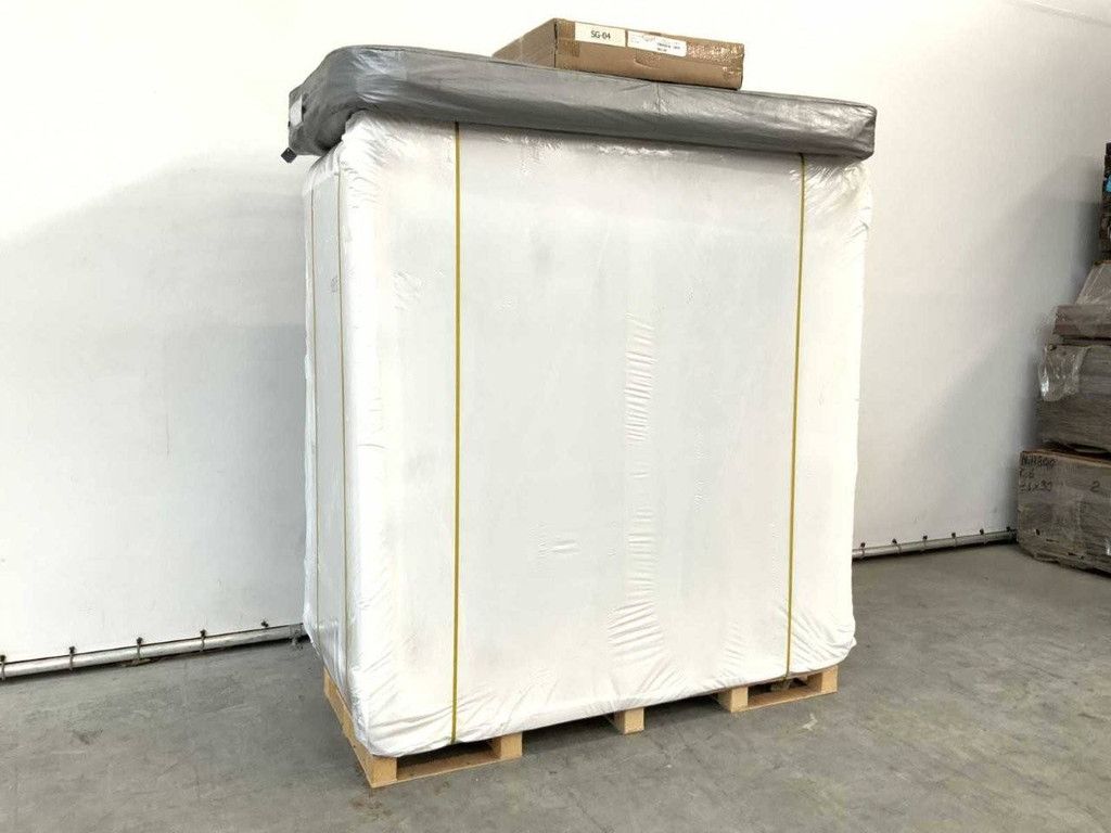 Jacuzzi London RTE 2000x2000x800mm Nieuw met Scandinavische isolatie