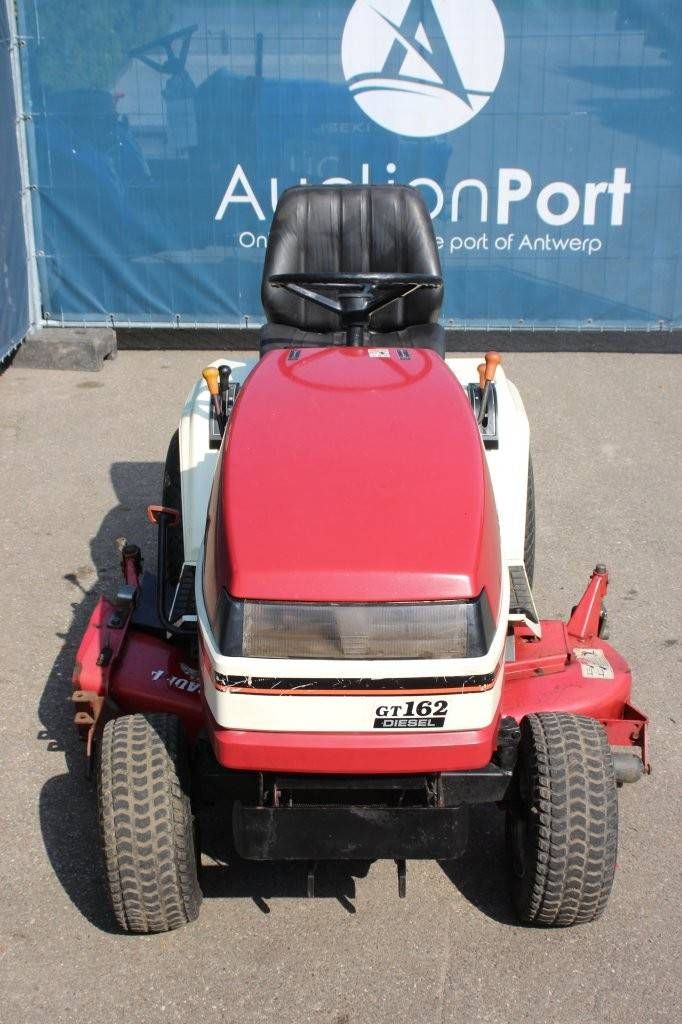 Zitmaaier Shibaura GT162 3 cilinder Diesel met Servostuur