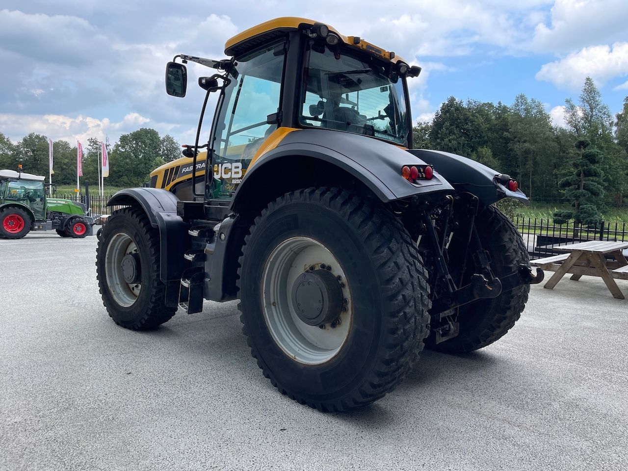 JCB Fastrac 8250