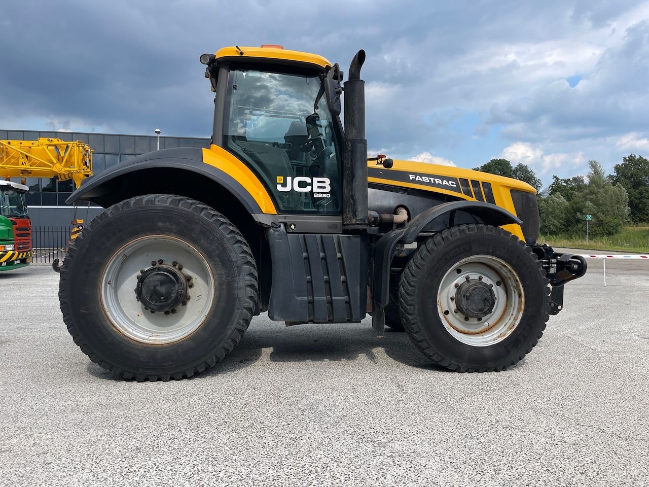 JCB Fastrac 8250