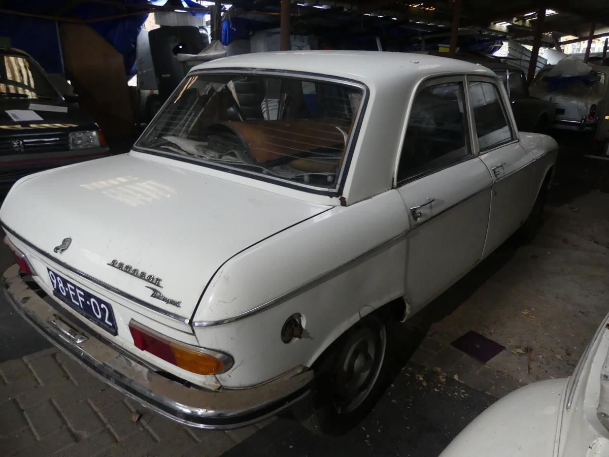 Peugeot 204