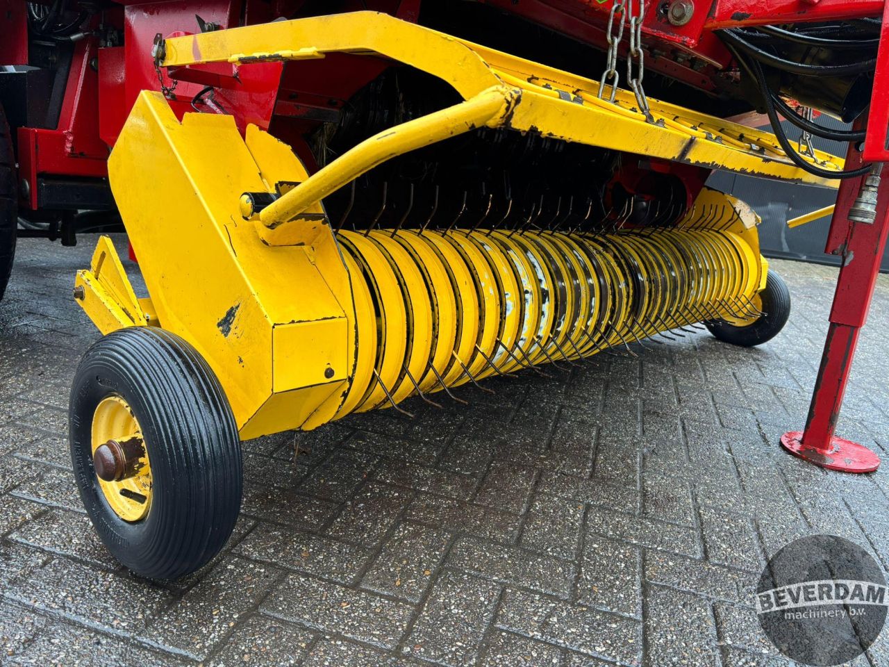 New Holland 548 Combi