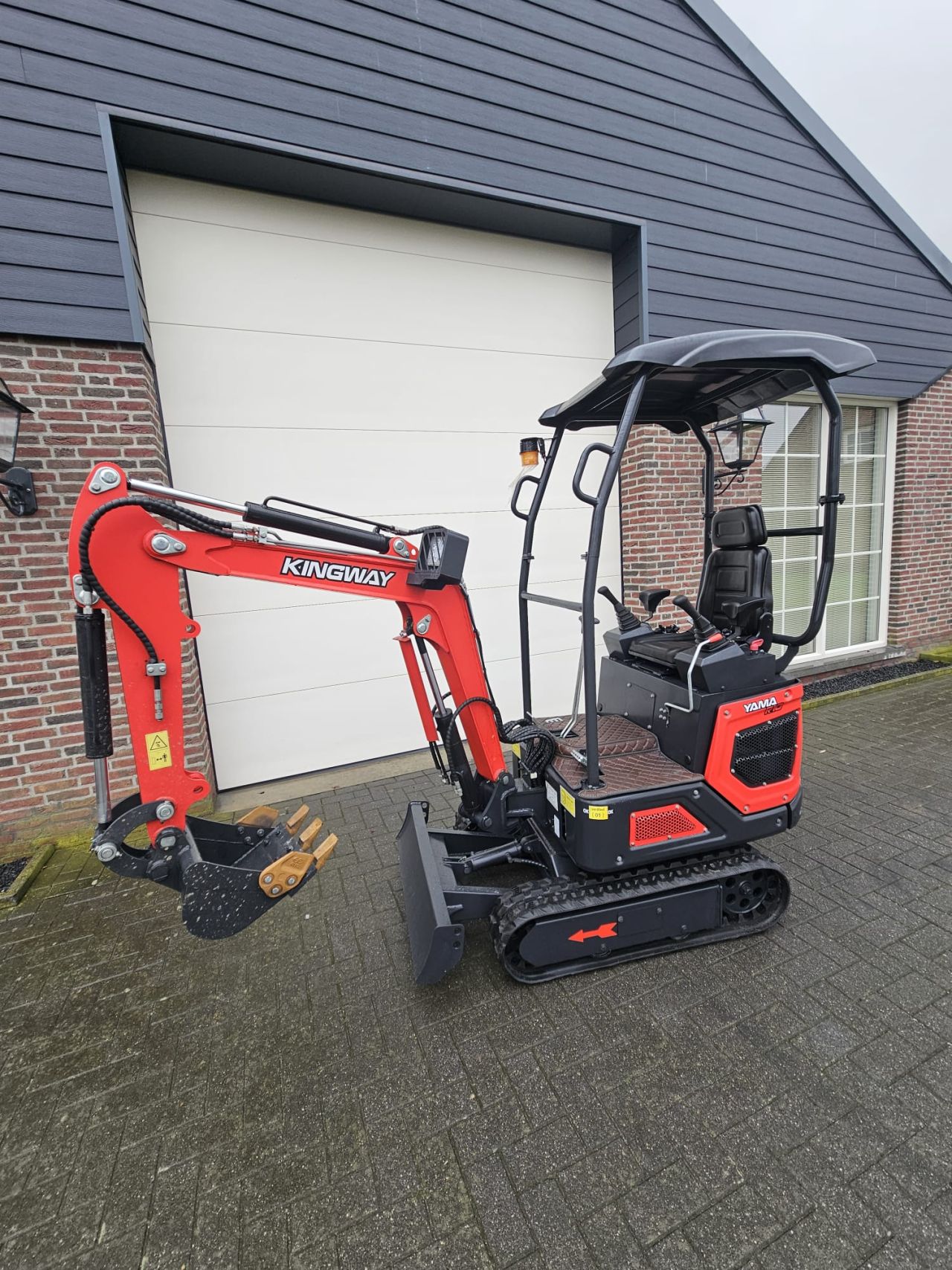 GRATIS LEVERING Minigraver minigraafmachine Yama R10 KINGWAY