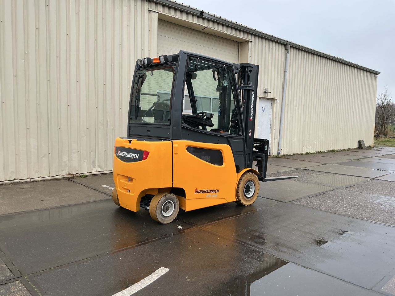 Jungheinrich EFG 425 k bouwjaar 2015 in zeer nette staat