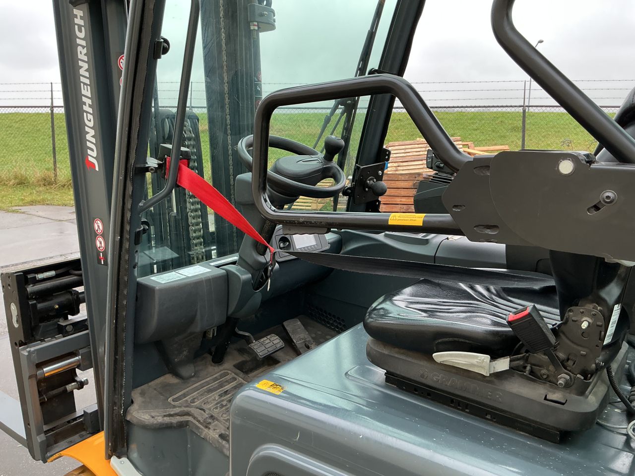 Jungheinrich EFG 425 k bouwjaar 2015 in zeer nette staat