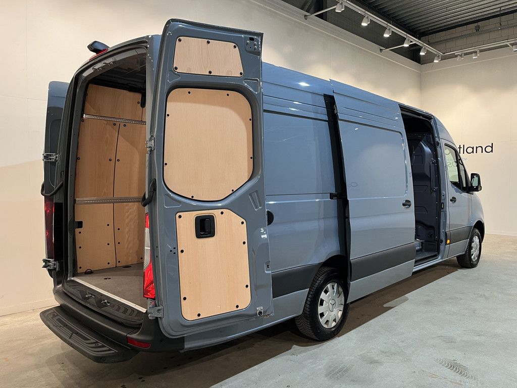 Mercedes-Benz Sprinter 317 CDI L4H2 RWD Automaat / Luchtvering / Euro 6 / Airco / Camera 360 / CarPlay / MBUX / 3-Zits / 10.750 KM !!
