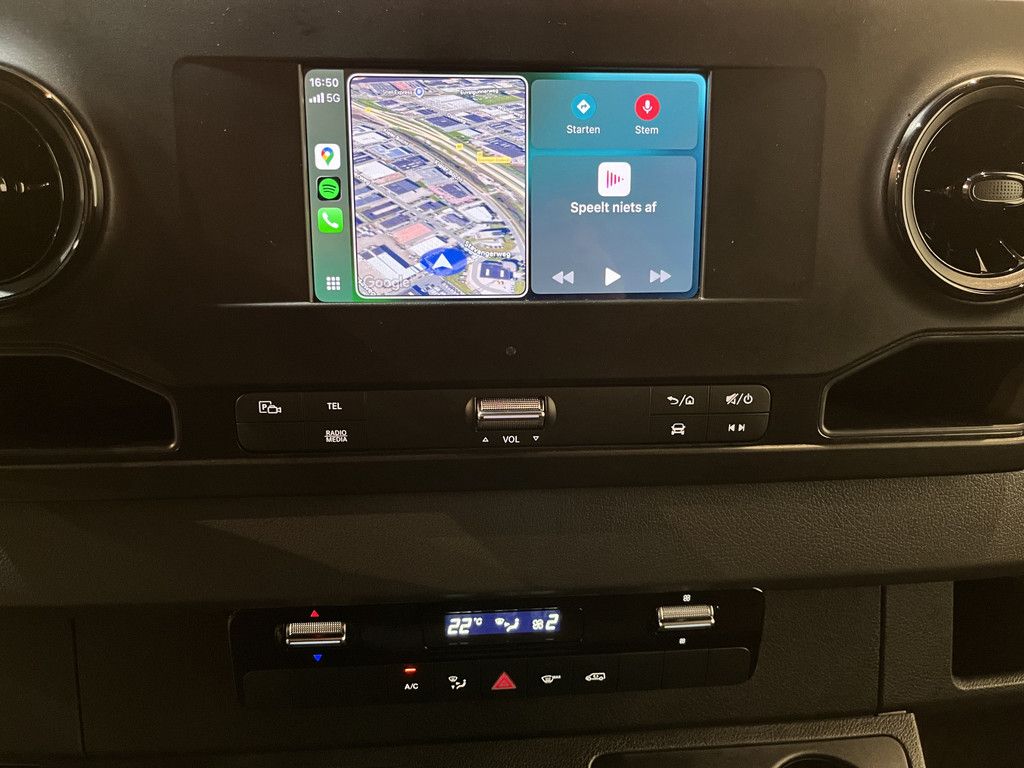 Mercedes-Benz Sprinter 317 CDI L4H2 RWD Automaat / Luchtvering / Euro 6 / Airco / Camera 360 / CarPlay / MBUX / 3-Zits / 10.750 KM !!