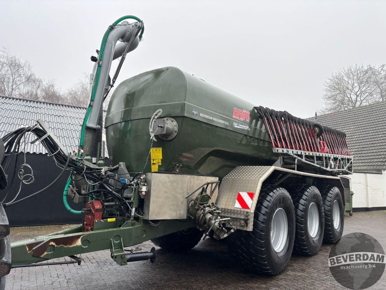 Briri Field Commander 22