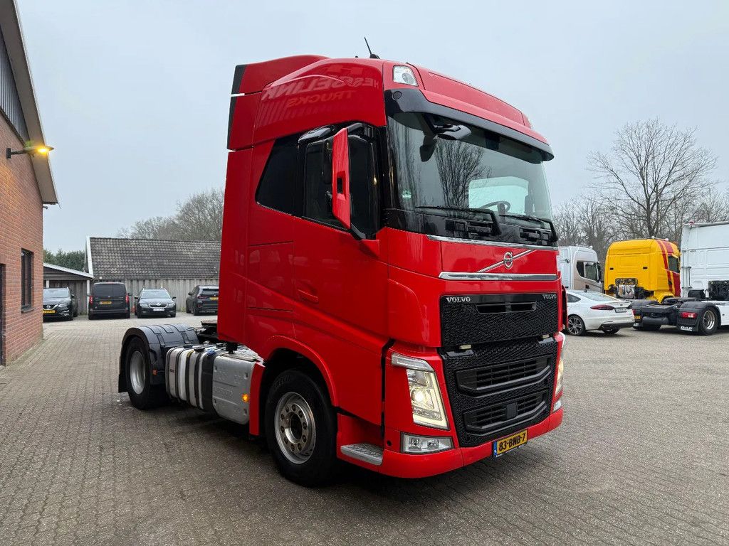 Volvo FH 460 LNG Globetrotter Hydraulic Leer NL Truck APK/TUV 11-2026
