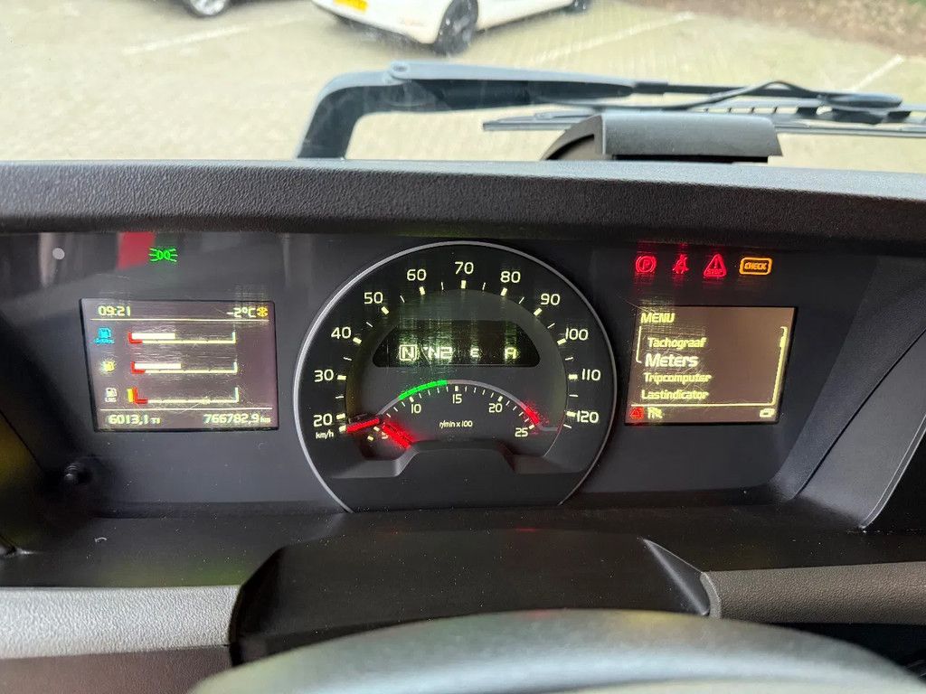 Volvo FH 460 LNG Globetrotter Hydraulic Leer NL Truck APK/TUV 11-2026