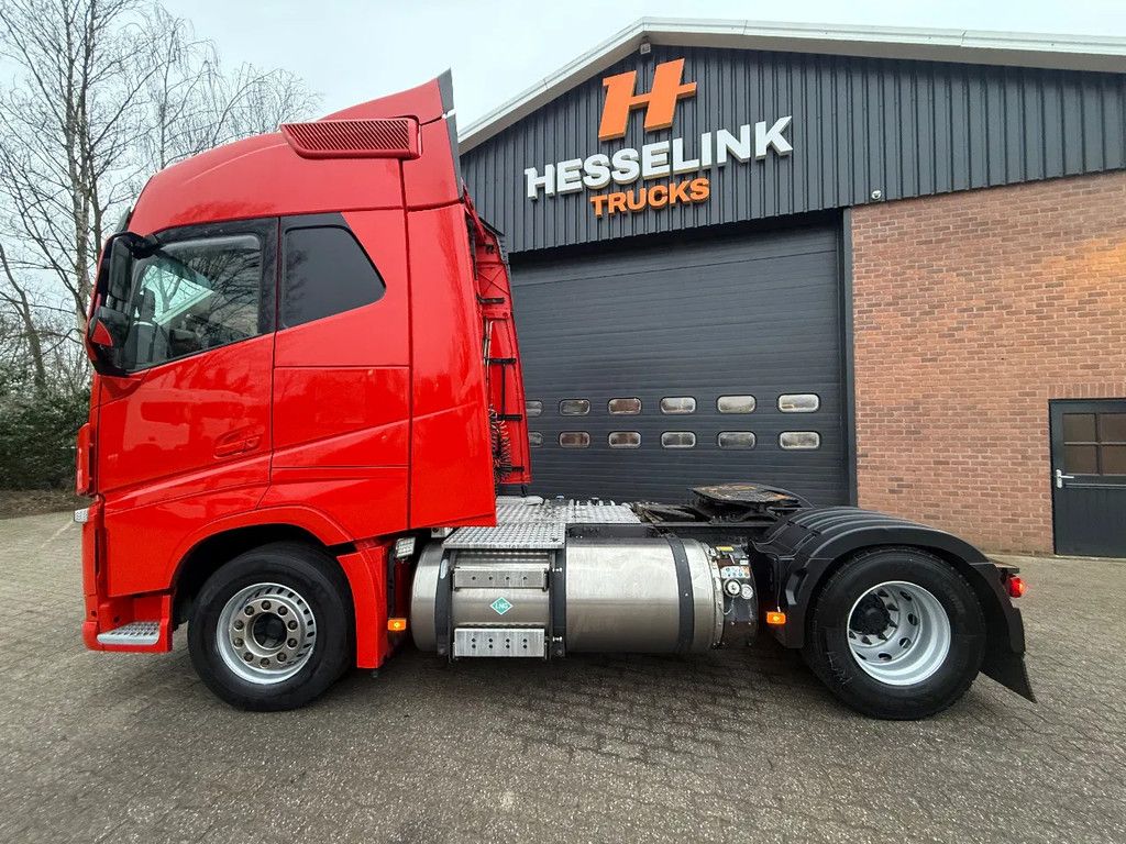 Volvo FH 460 LNG Globetrotter Hydraulic Leer NL Truck APK/TUV 11-2026