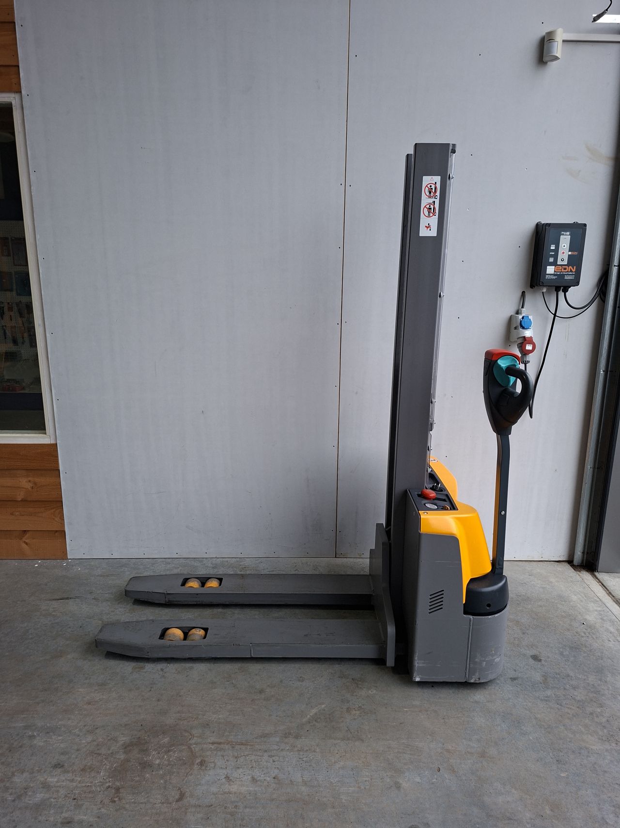 Jungheinrich elektrische stapelaar 154 cm 1000 kg ejc M10 bj2020