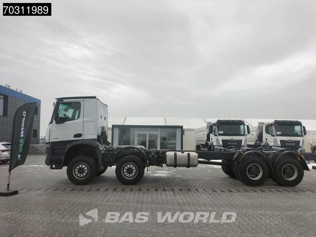 Mercedes Arocs Arocs 4451 8X4 NEW chassis! Steel suspension Manual Engine brake Airco Euro 6