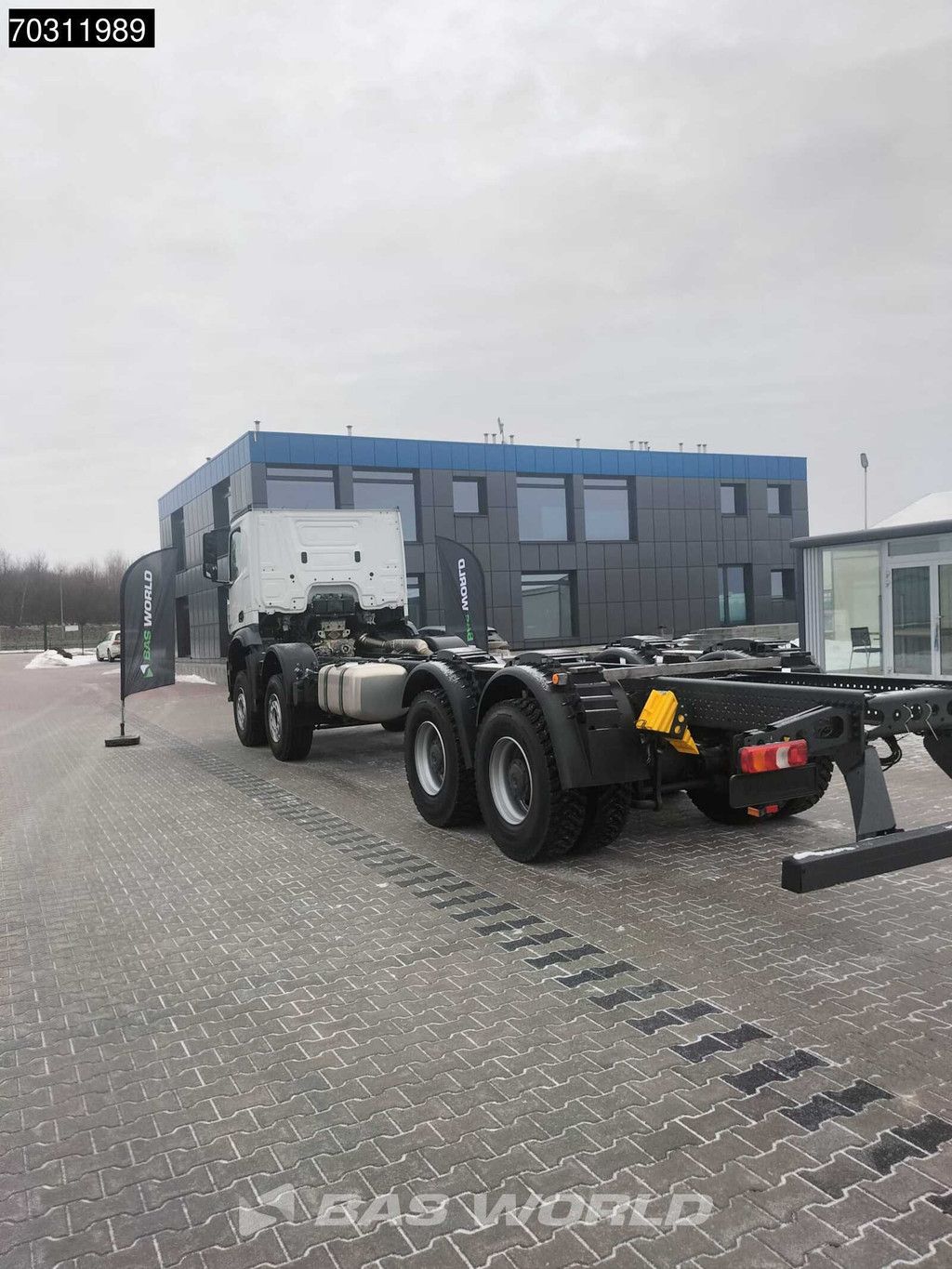 Mercedes Arocs Arocs 4451 8X4 NEW chassis! Steel suspension Manual Engine brake Airco Euro 6