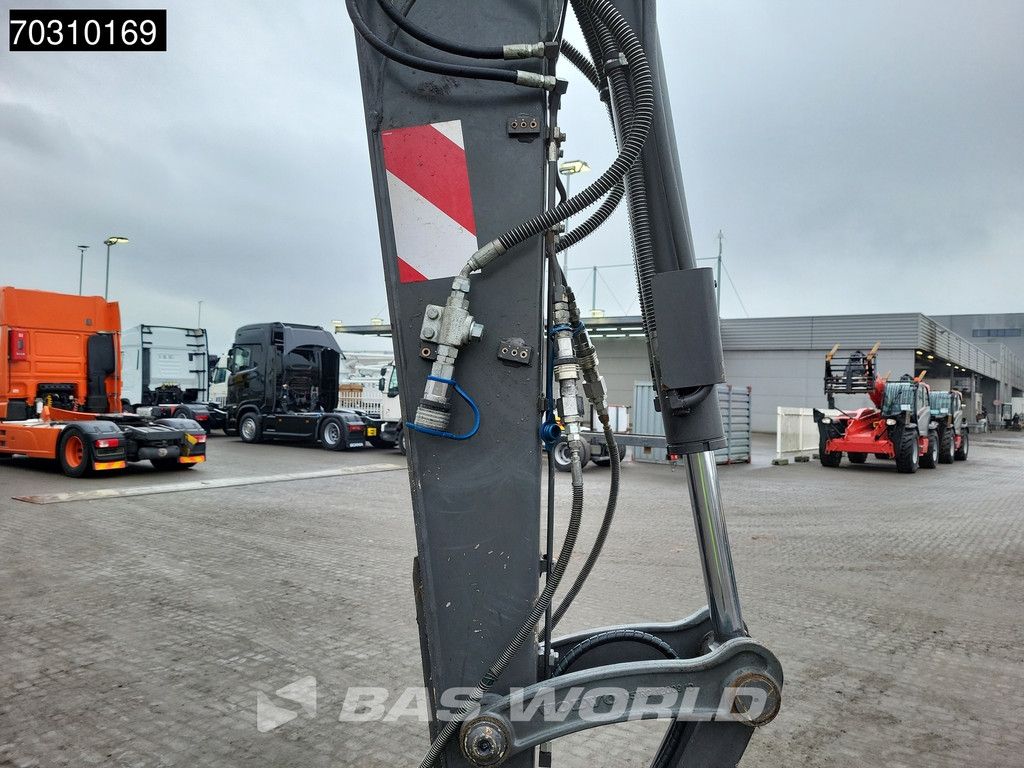 Volvo EW60 E A/C - 3 Buckets