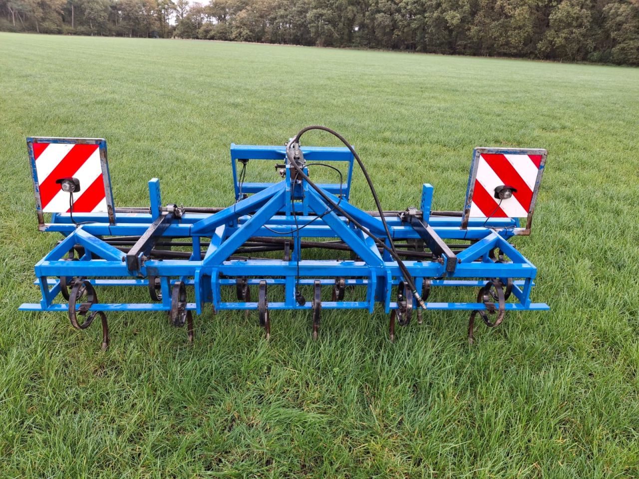 Meyer cultivator + hef / opbouw zaaimachine mogelijk 3 meter
