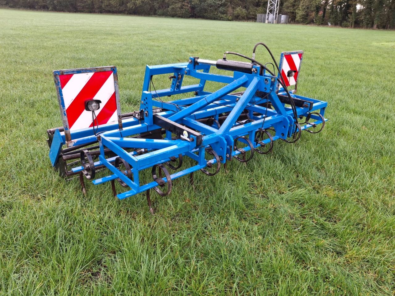 Meyer cultivator + hef / opbouw zaaimachine mogelijk 3 meter