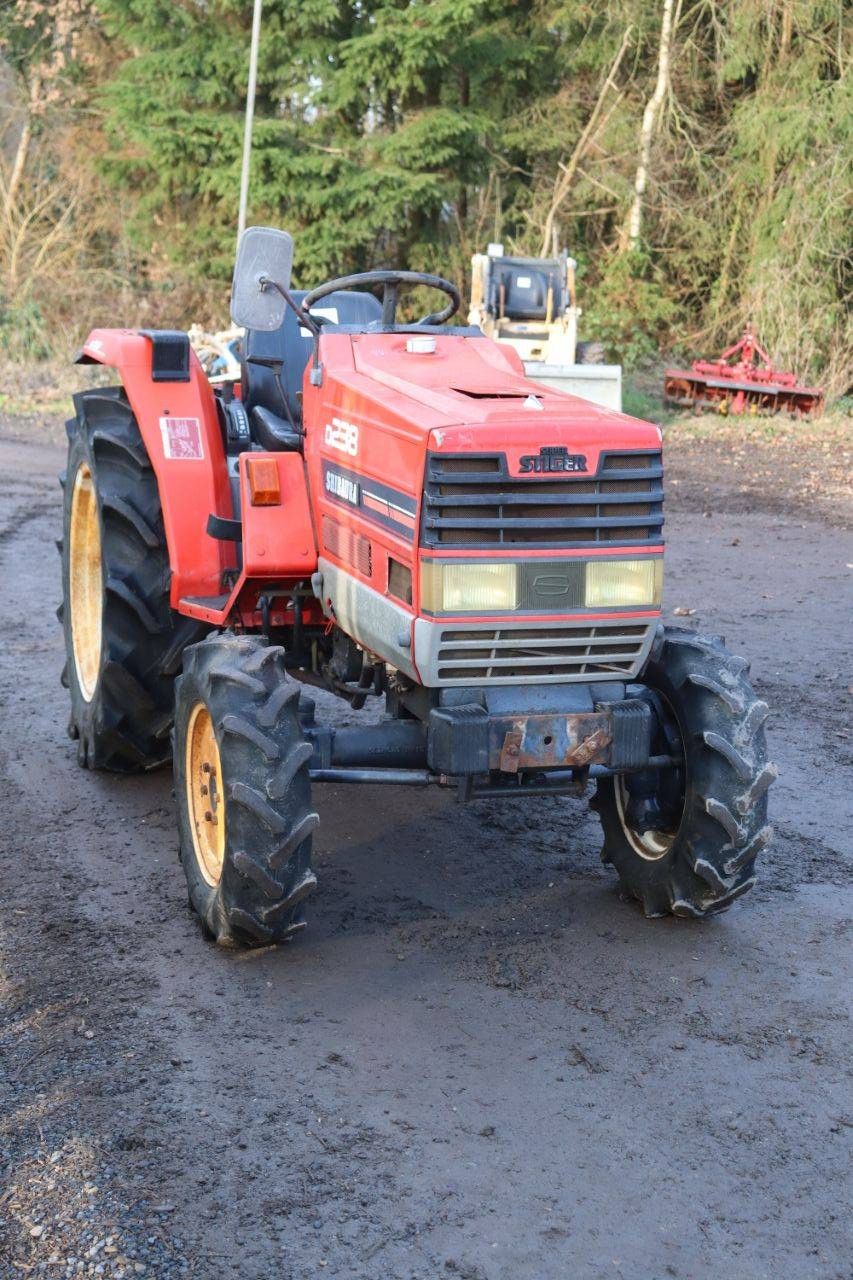 Minitraktor Shibaura D238 Diesel 23,5 PS