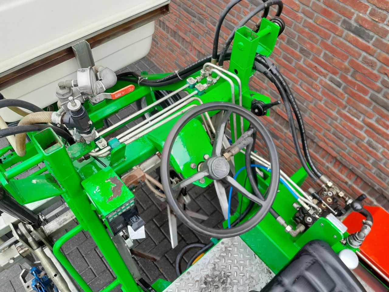 SMA 70-33 HST Tool Carrier Portaaltractor