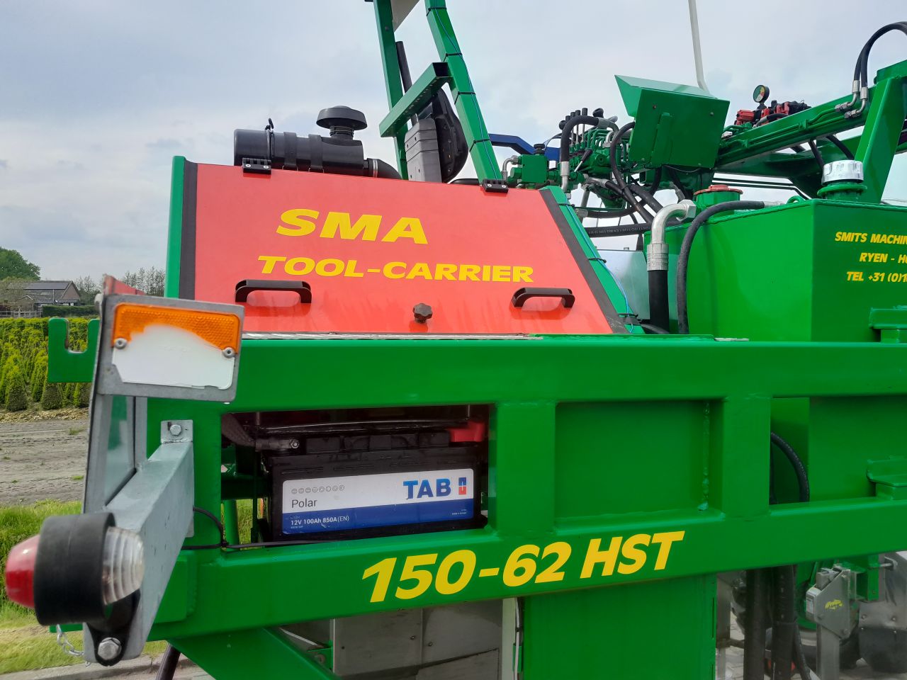SMA 150-62 HST Tool Carrier Portaaltractor