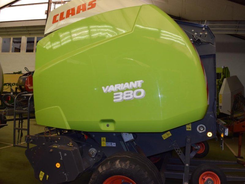 Claas Variant 380 RC