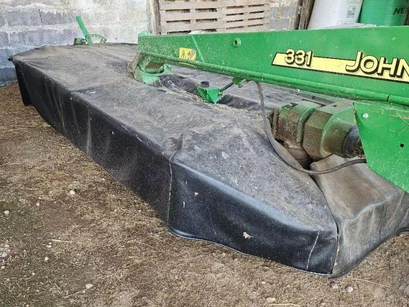 John Deere 331
