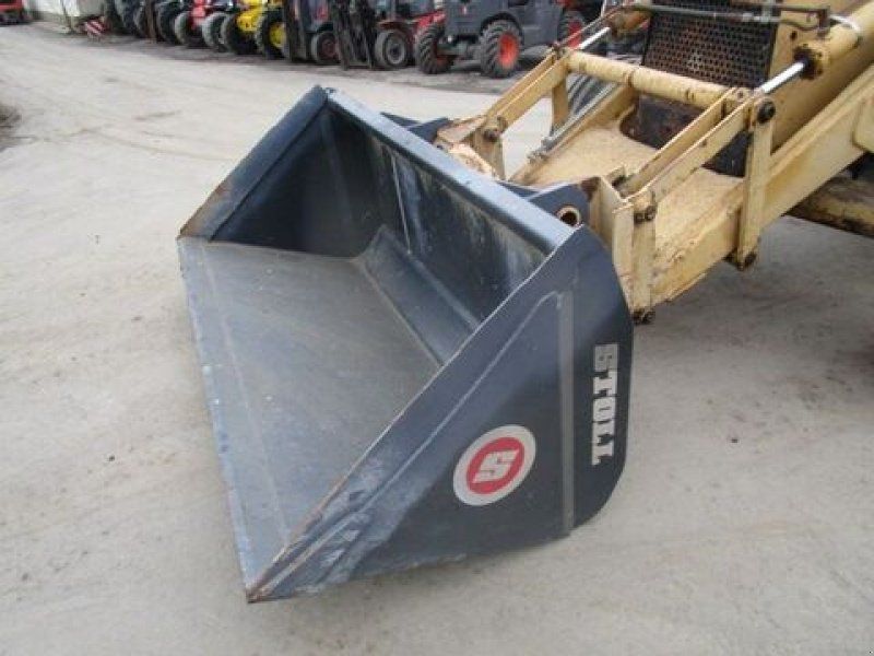 FORD 550 mit neuwertiger Schaufel