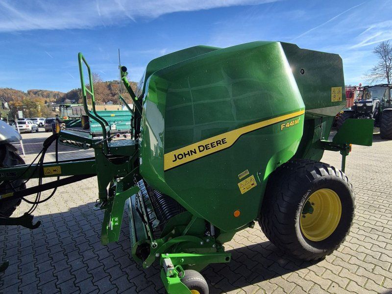 John Deere F 441 M