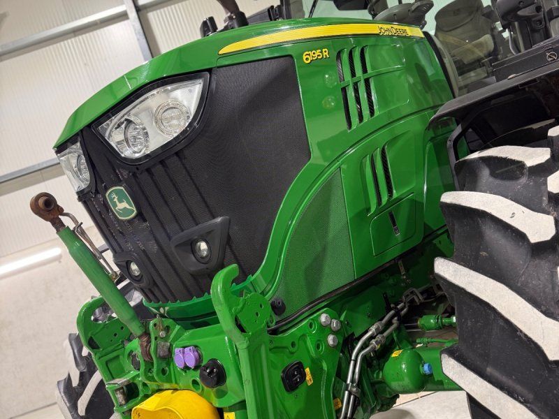 John Deere 6195R