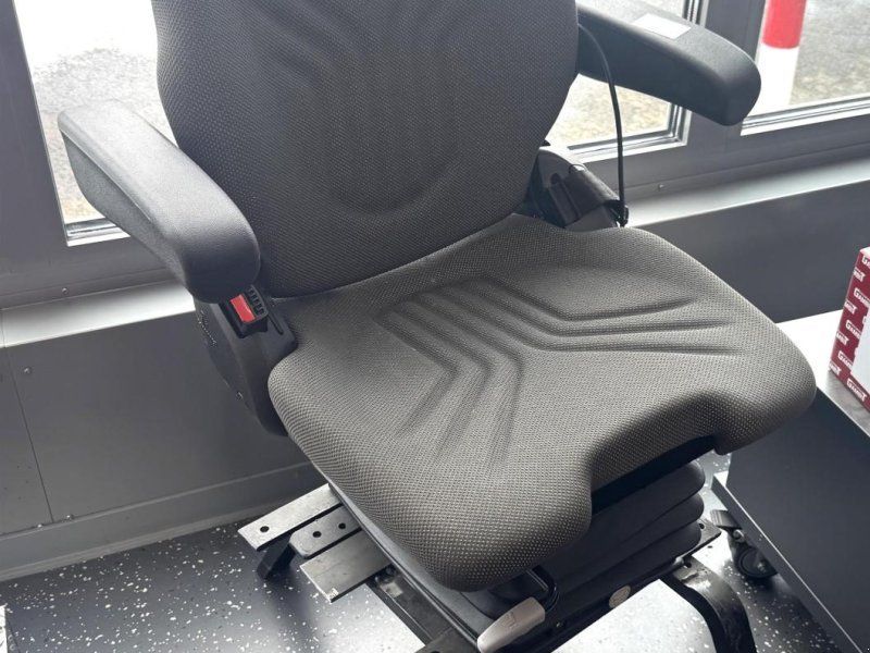 Claas SITZ GRAMMER Compacto MSG93/521