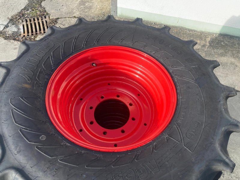 Mitas 540/65 R24 + 600/65 R38