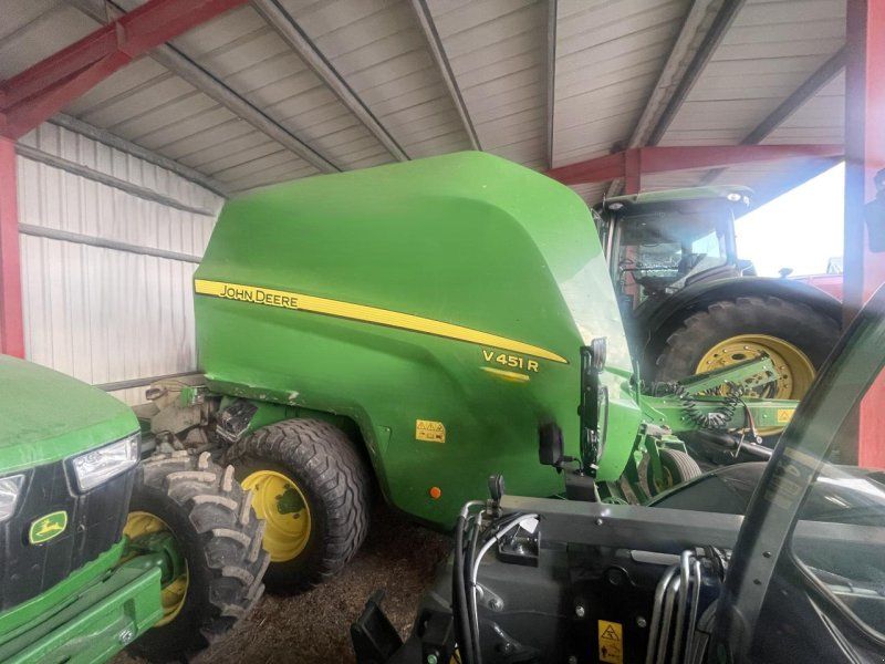 John Deere V 451R
